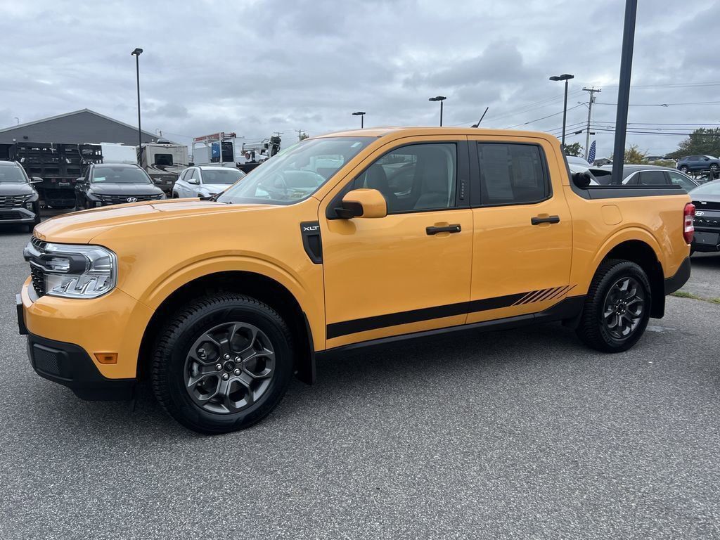 2023 Ford Maverick XLT photo 4