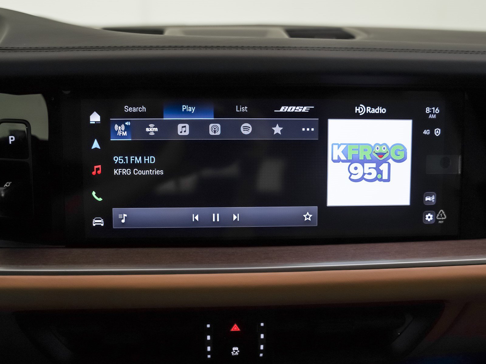 2025 Porsche Cayenne photo 21
