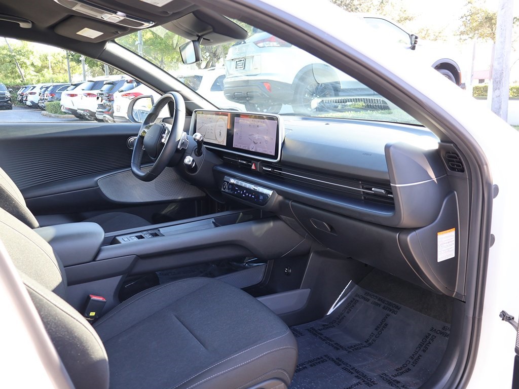 2023 Hyundai Ioniq 6 SE Standard Range photo 28