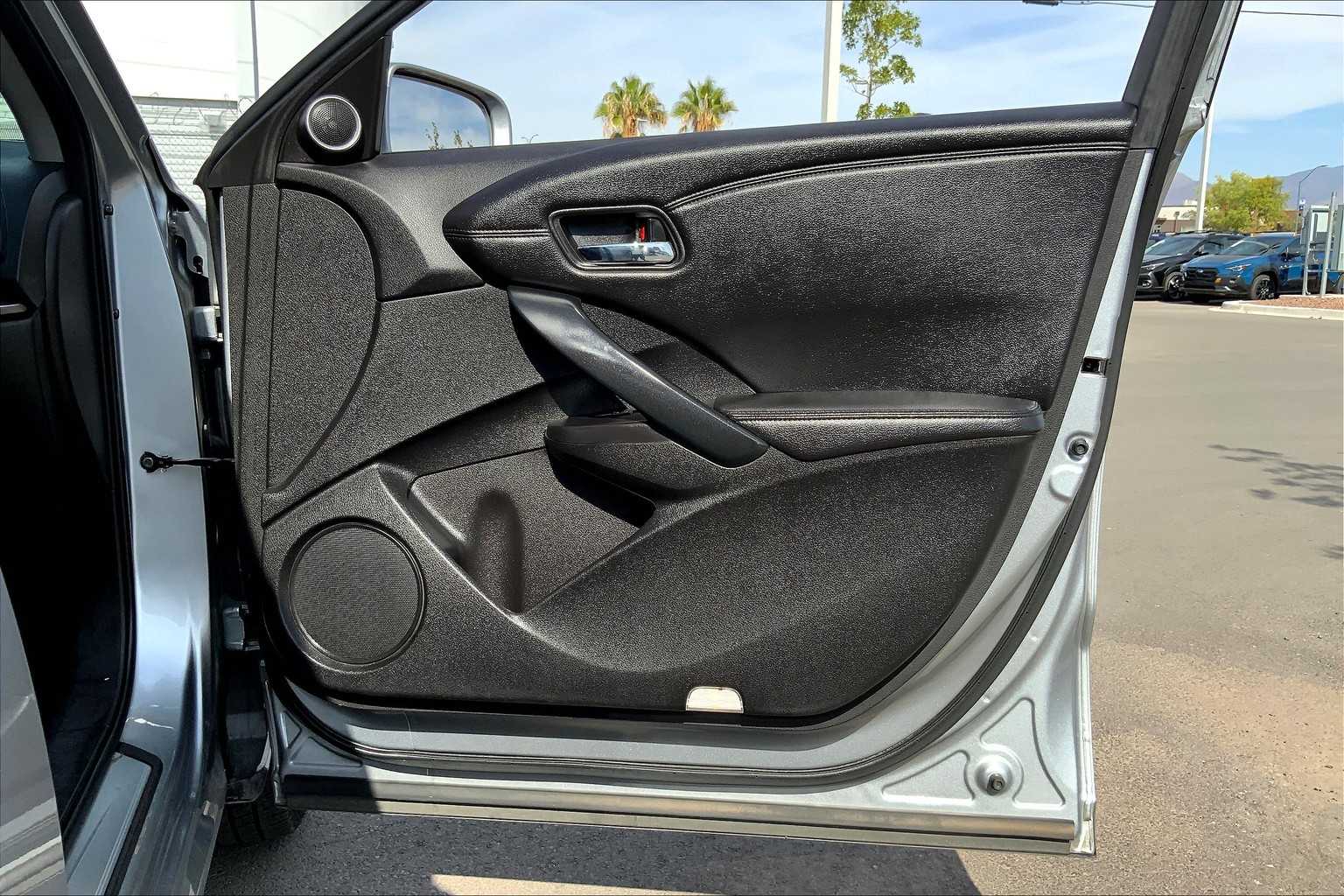 2018 Acura RDX Base Plus photo 21
