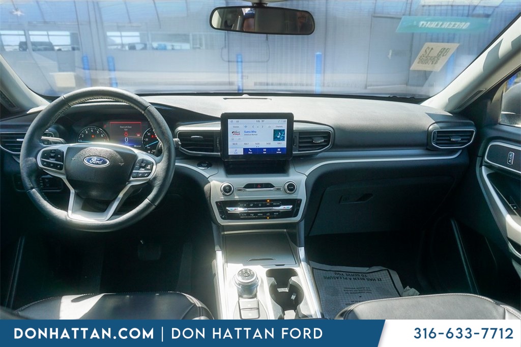2023 Ford Explorer XLT photo 4