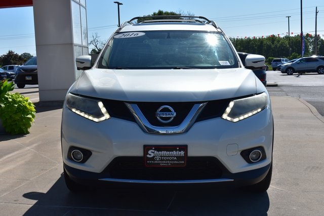 2016 Nissan Rogue SL photo 3