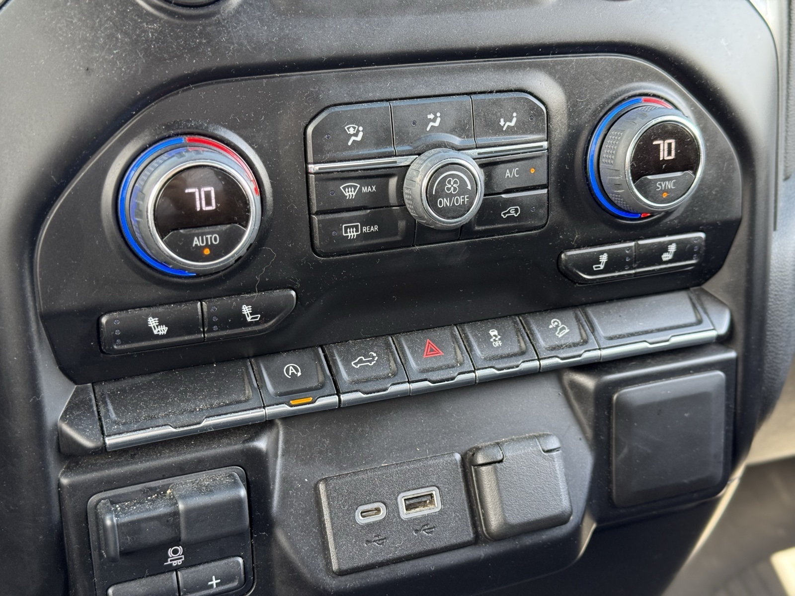 2021 Chevrolet Silverado 1500 RST photo 19