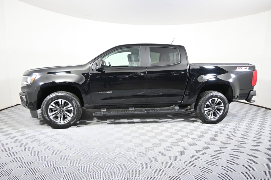 2022 Chevrolet Colorado Z71 photo 2