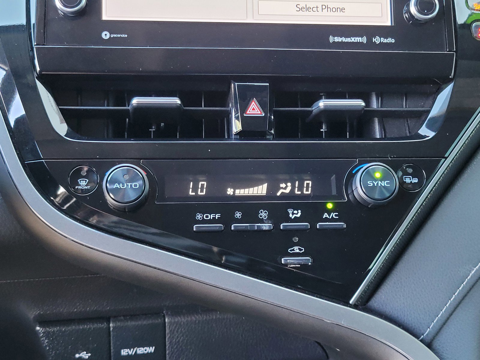 2023 Toyota Camry XSE photo 18