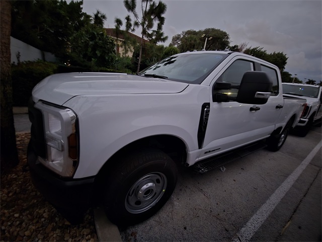 2025 Ford F-250 XL photo 3