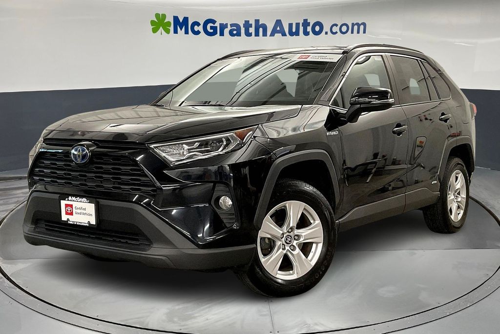 2021 Toyota RAV4 Hybrid XLE photo 2