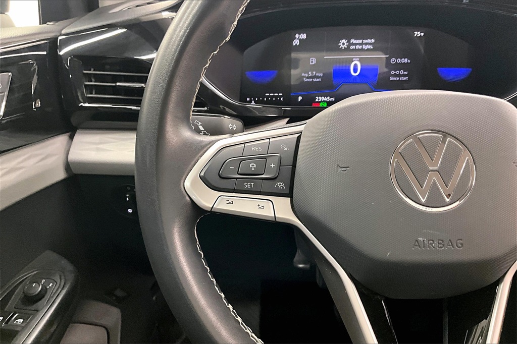 2024 Volkswagen Taos S photo 17