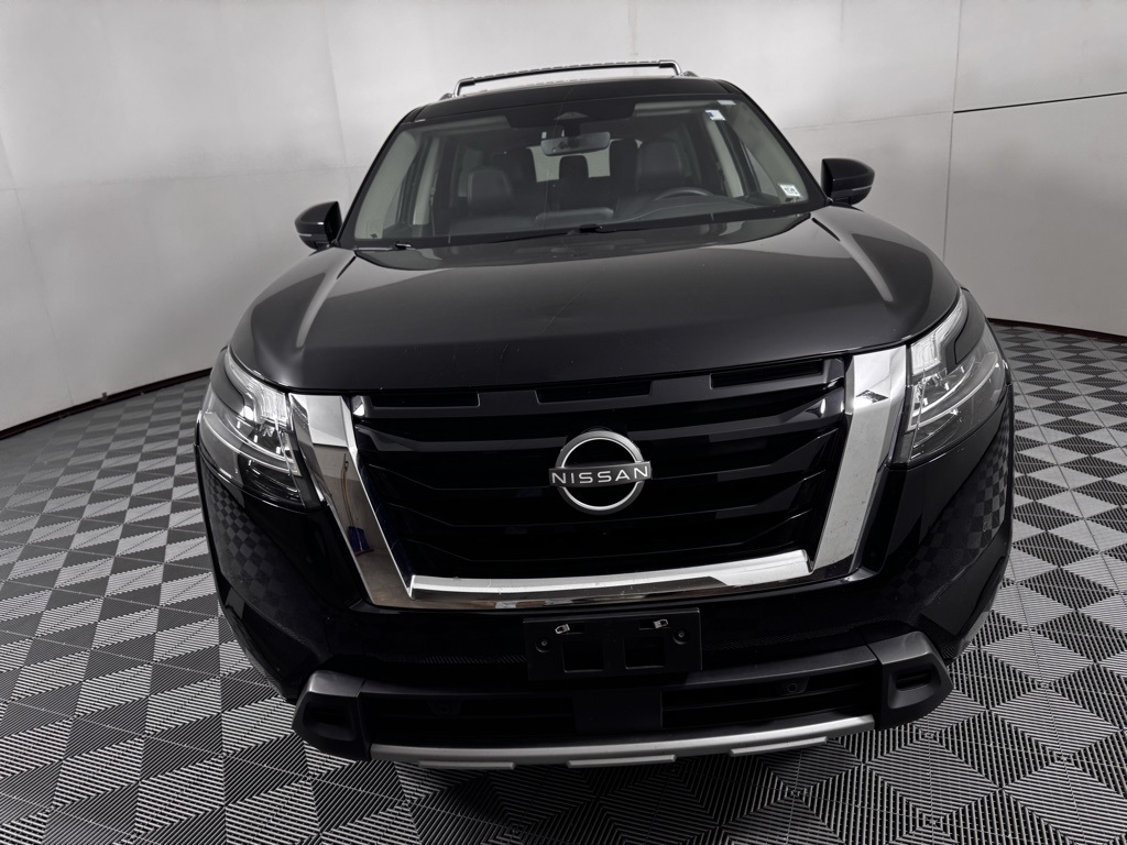 2023 Nissan Pathfinder SL photo 12