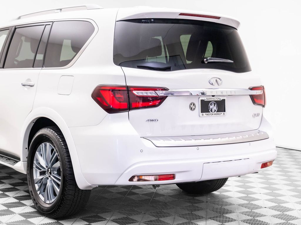 2024 Infiniti QX80 Luxe photo 32