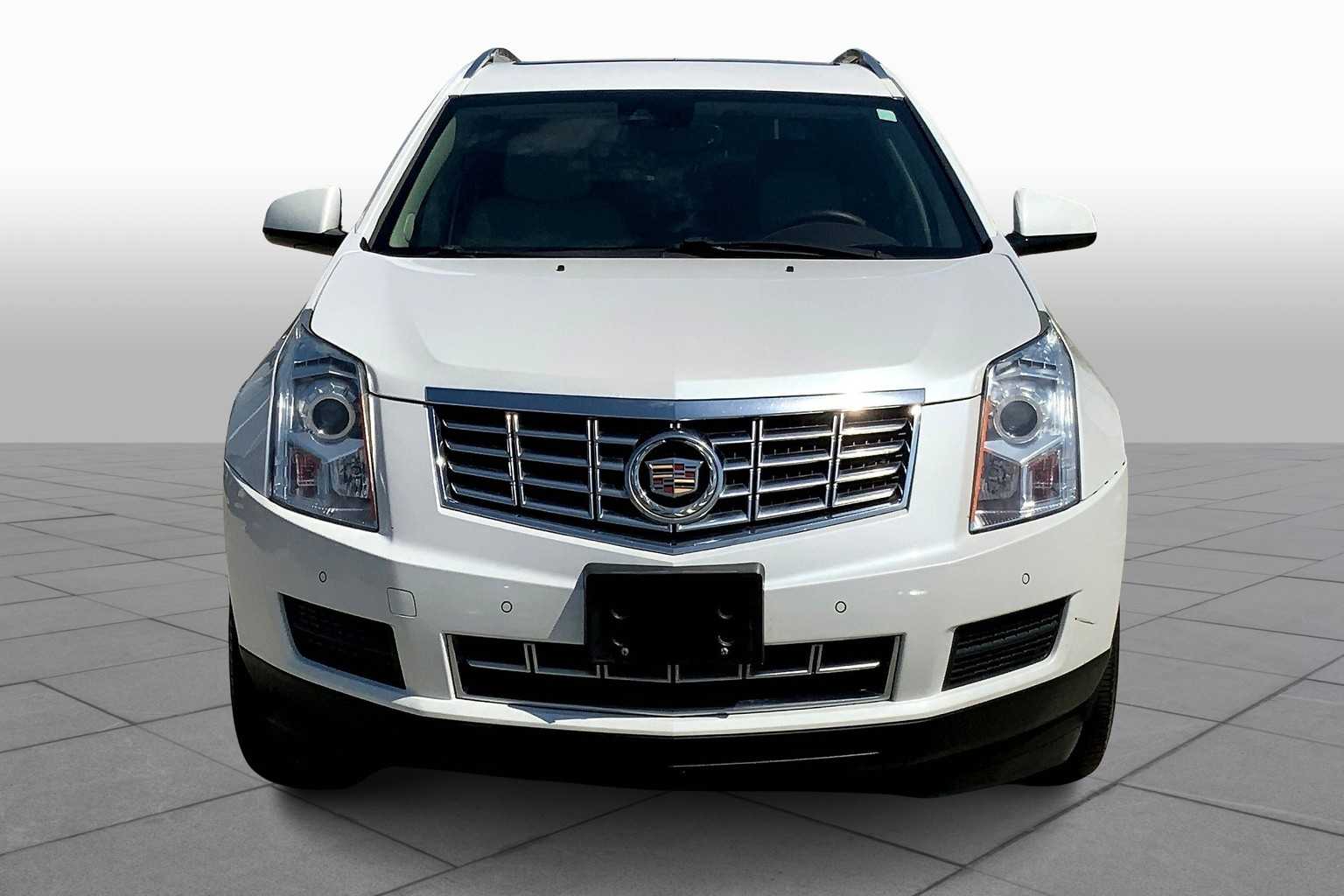 2015 Cadillac SRX Luxury photo 3