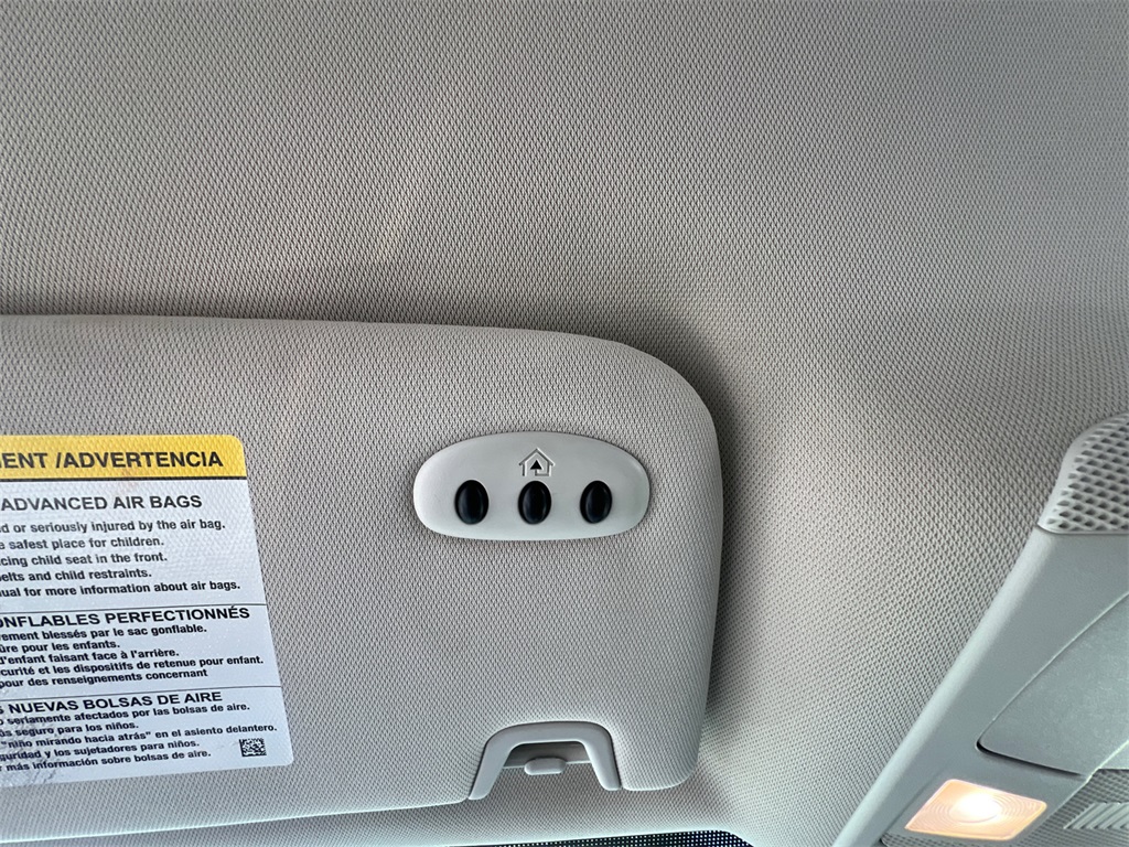 2024 Ford Edge Titanium photo 22