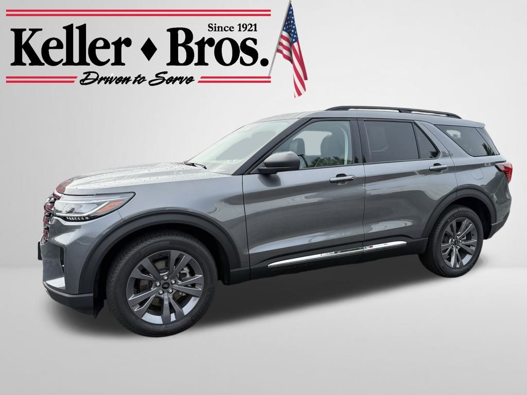 2025 Ford Explorer photo 3
