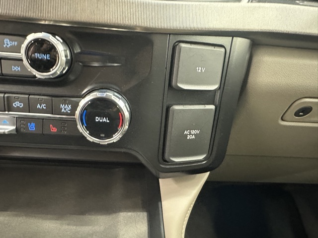 2026 Ford F-350 Platinum photo 28