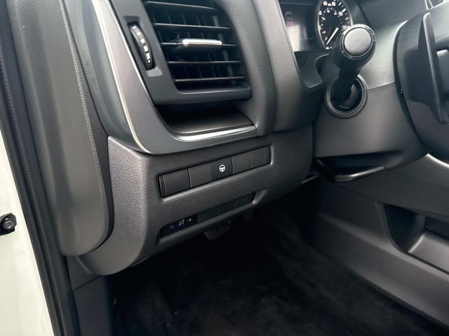 2023 Nissan Rogue SV photo 19