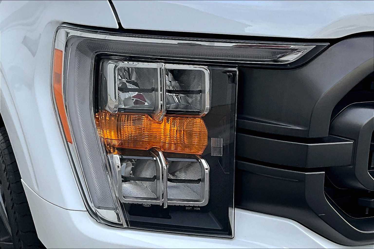 2023 Ford F-150 XLT photo 25