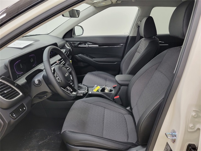 2026 Kia Seltos S photo 13