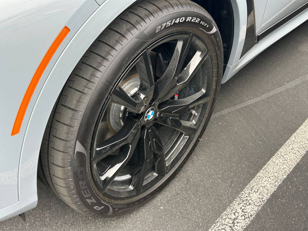 2026 Bmw X7 M60i photo 3