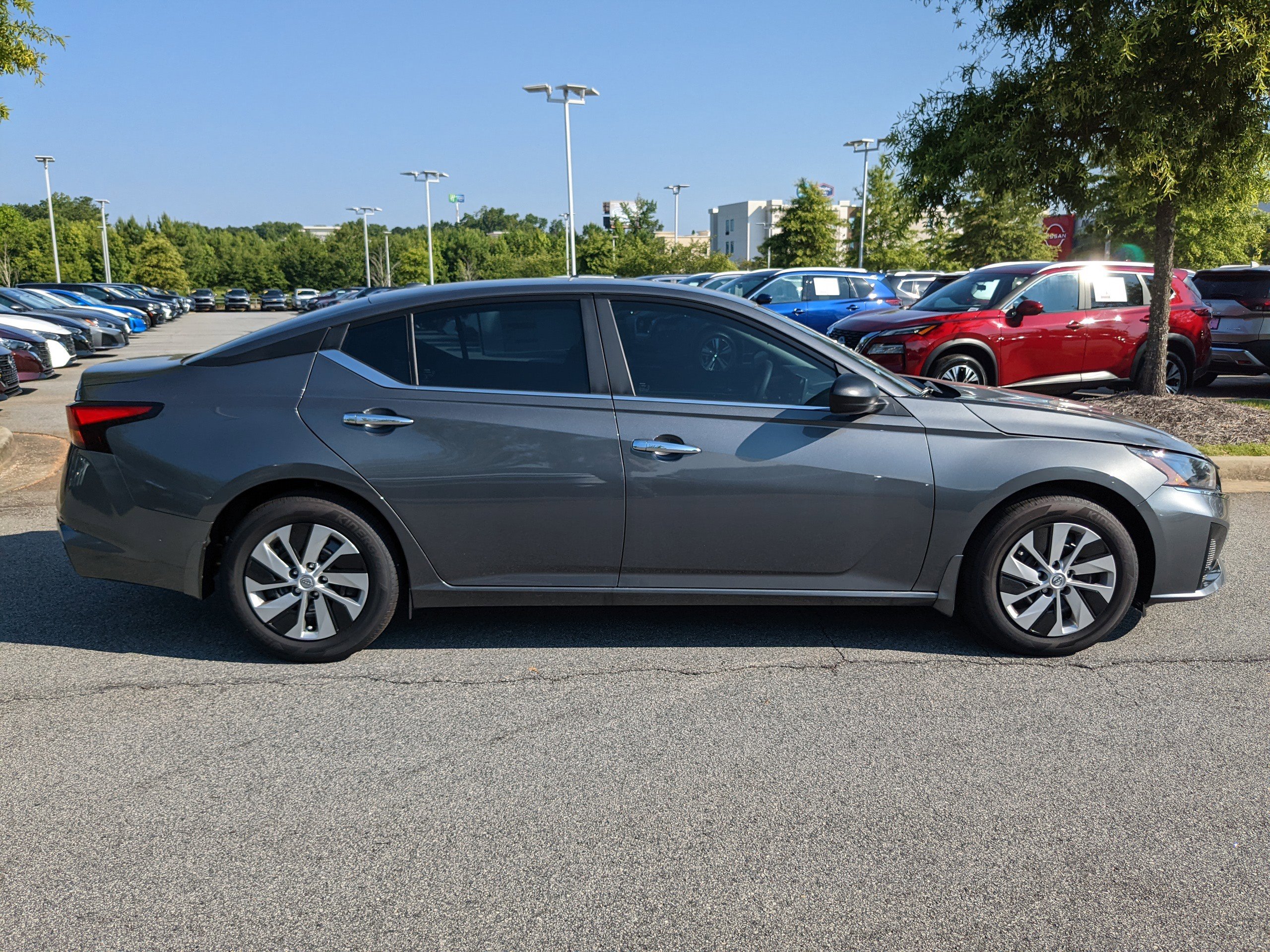2025 Nissan Altima 2.5 S photo 2