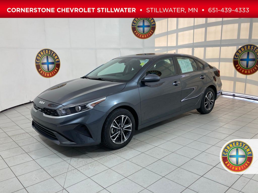 2024 Kia Forte LXS's photo