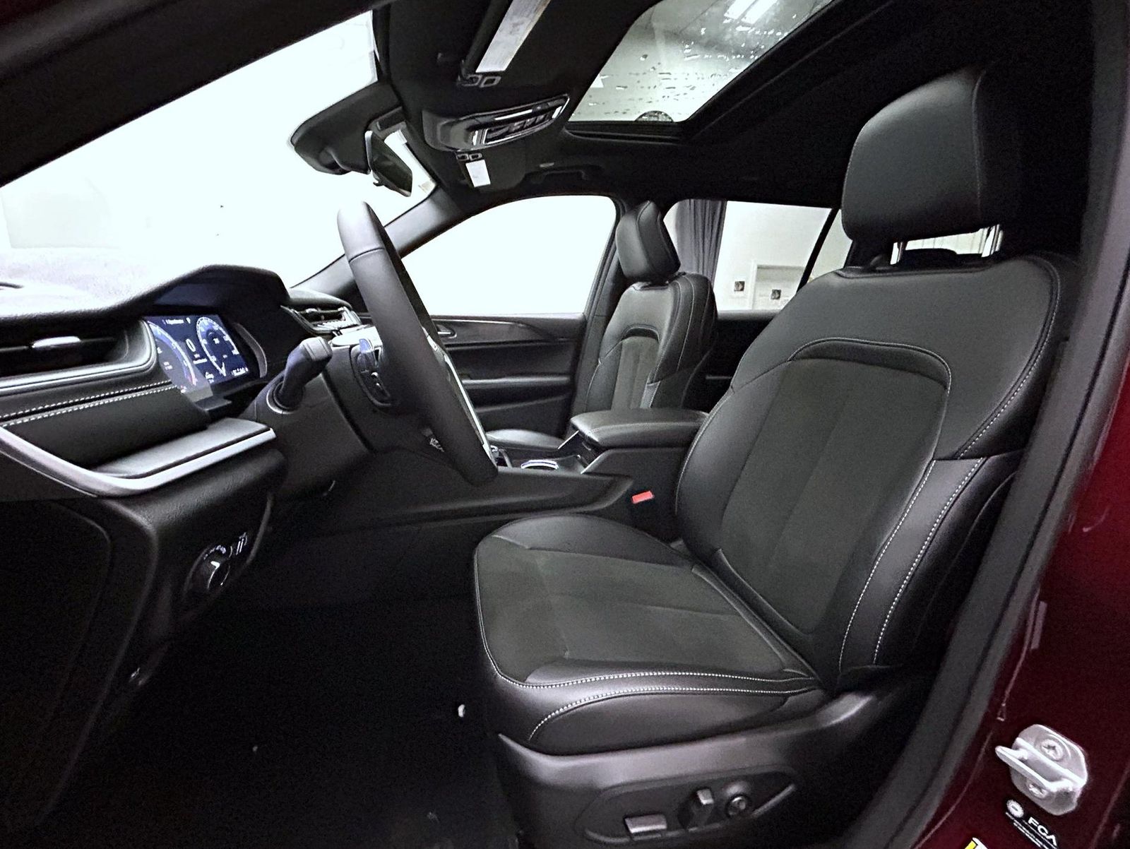2025 Jeep Grand Cherokee Altitude X photo 9