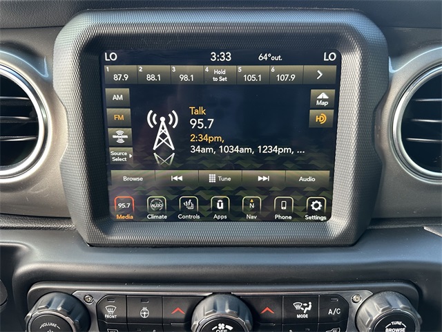 2022 Jeep Wrangler Unlimited Sahara photo 23