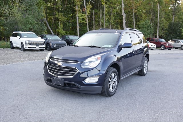 2017 Chevrolet Equinox LT photo 3