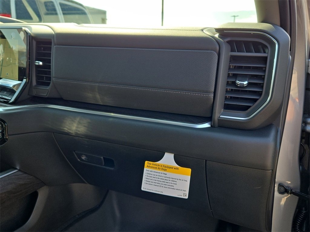 2025 Chevrolet Silverado 1500 LTZ photo 33
