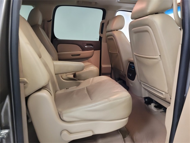 2012 Chevrolet Suburban 1500 LTZ photo 12