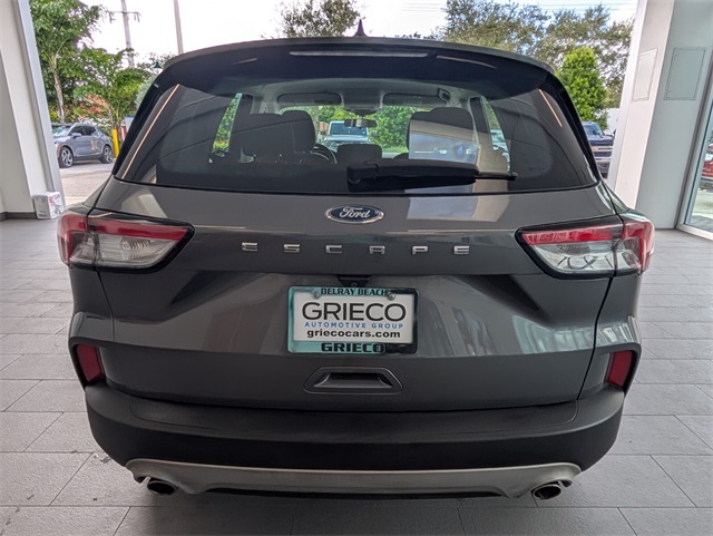 2022 Ford Escape S photo 12