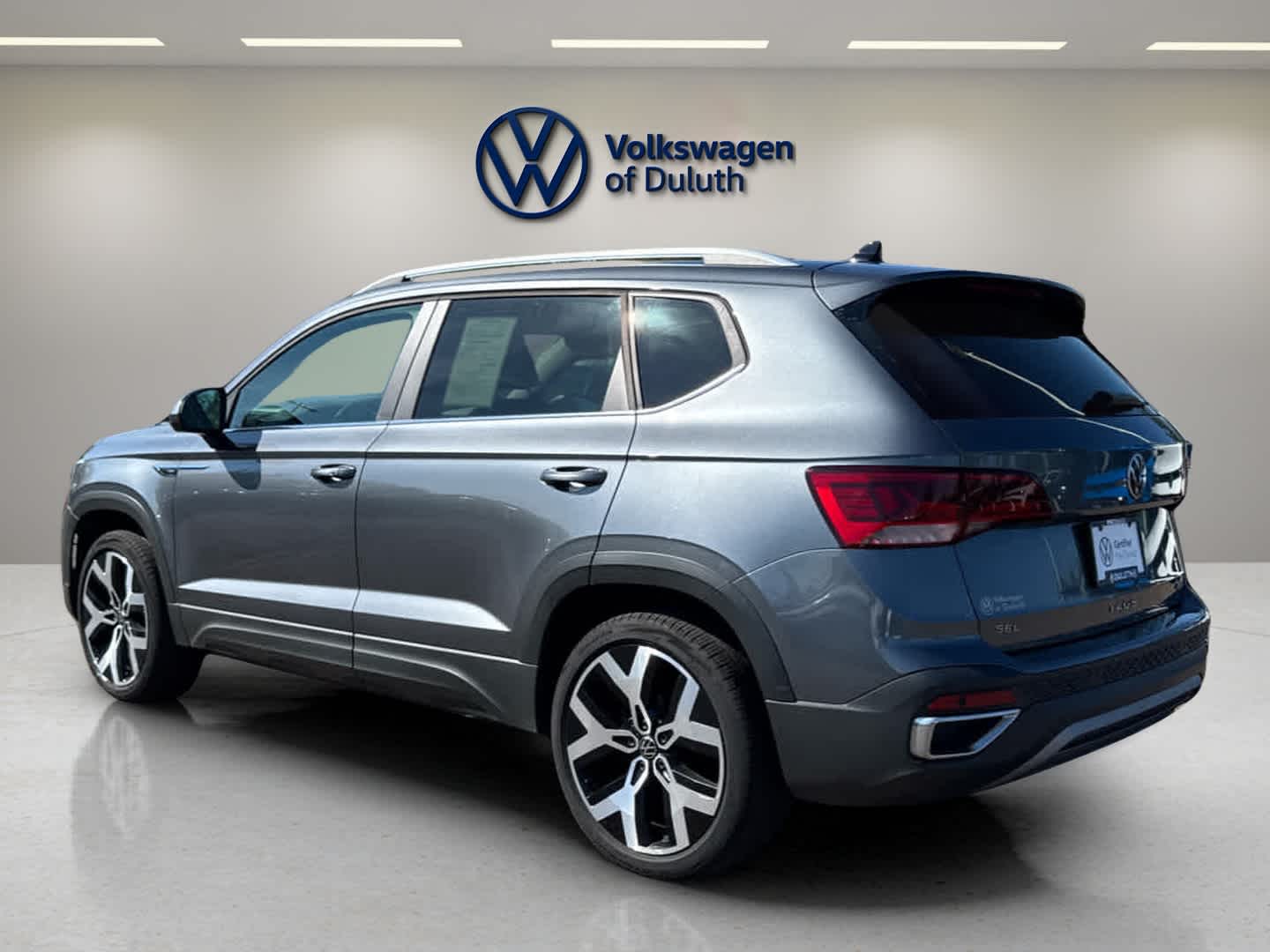 2022 Volkswagen Taos SEL photo 3