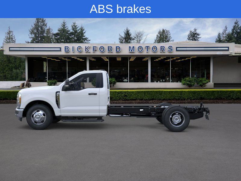 2026 Ford F-350 photo 3