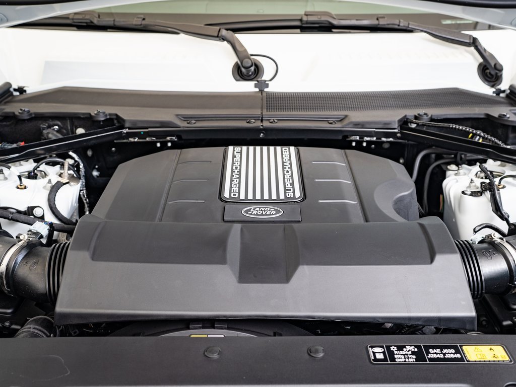 2025 Land Rover Defender 110 X-Dynamic SE photo 34