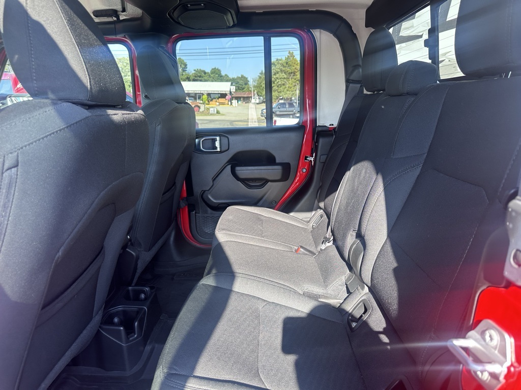 Used 2022 Jeep Gladiator WILLYS with VIN 1C6HJTAG3NL107912 for sale in Little Rock