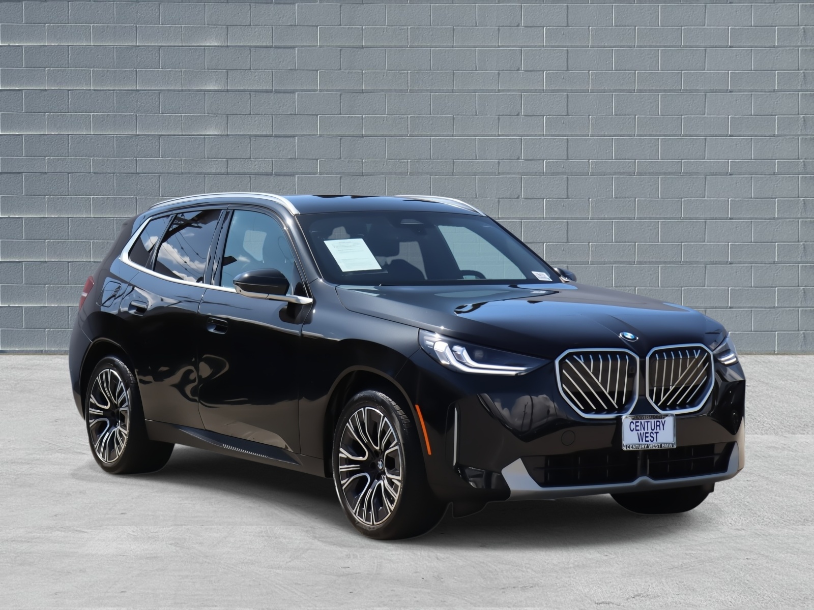 2025 BMW X3 30's photo