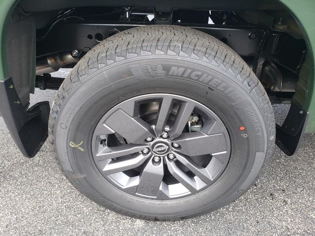 2025 Nissan Frontier Crew Cab SV photo 23
