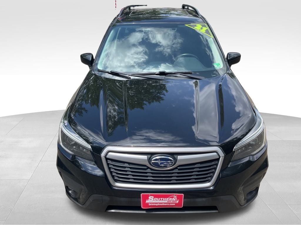 2021 Subaru Forester Premium photo 12