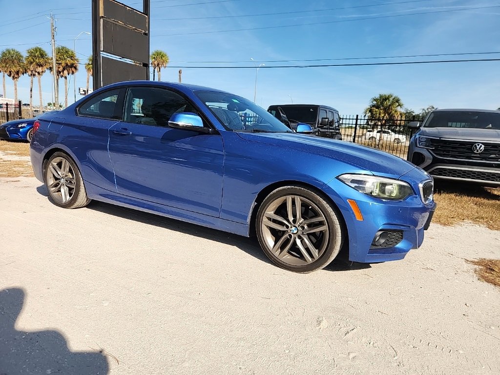 2019 BMW 2 Series 230i's photo