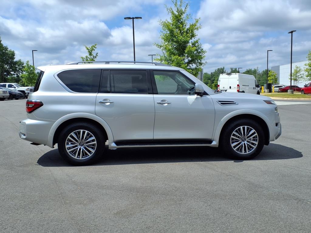 2023 Nissan Armada SL photo 23