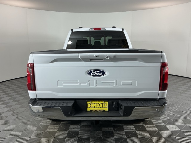 2025 Ford F-150 XLT photo 4