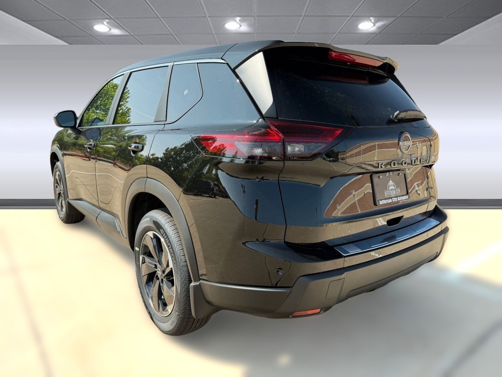 2026 Nissan Rogue SV photo 3