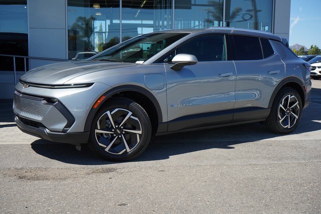 2026 Chevrolet Equinox EV 1LT photo 4