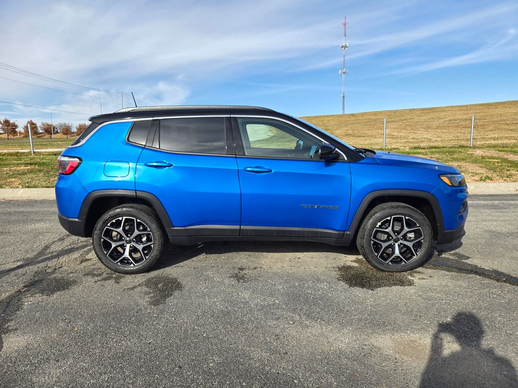 2026 Jeep Compass Limited photo 2