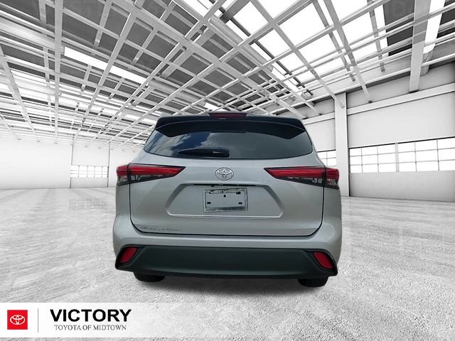2023 Toyota Highlander L photo 4
