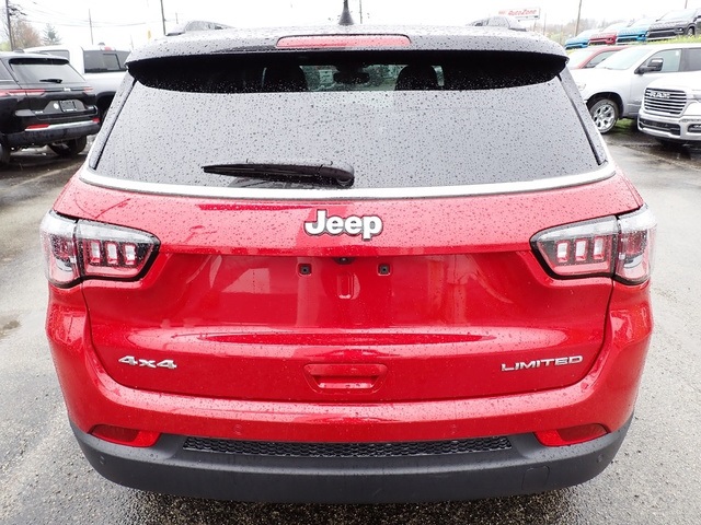 2025 Jeep Compass Limited photo 4