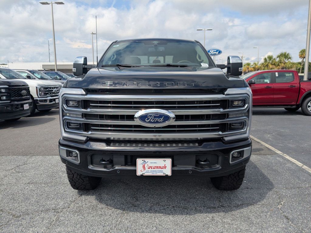 2025 Ford F-250 Platinum photo 8