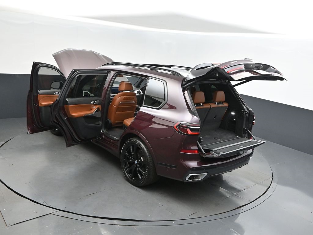 2024 Bmw X7 xDrive40i photo 2