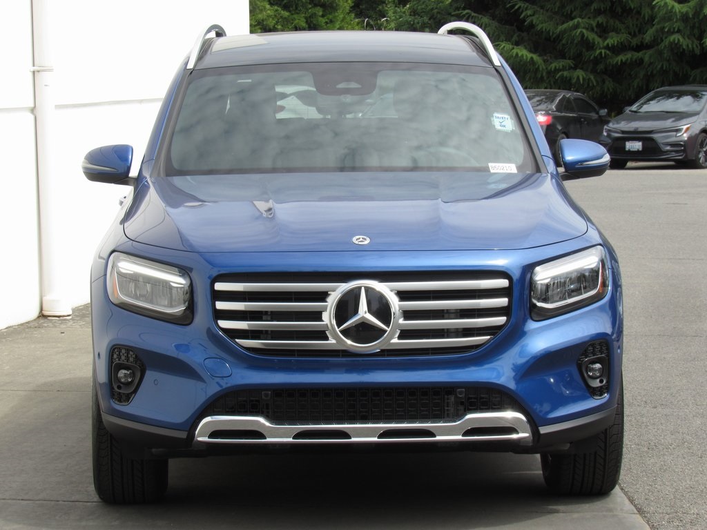 2025 Mercedes Benz GLB 250 4MATIC photo 3