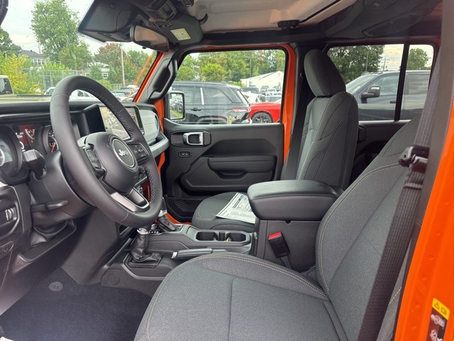 2025 Jeep Gladiator Sport S photo 13