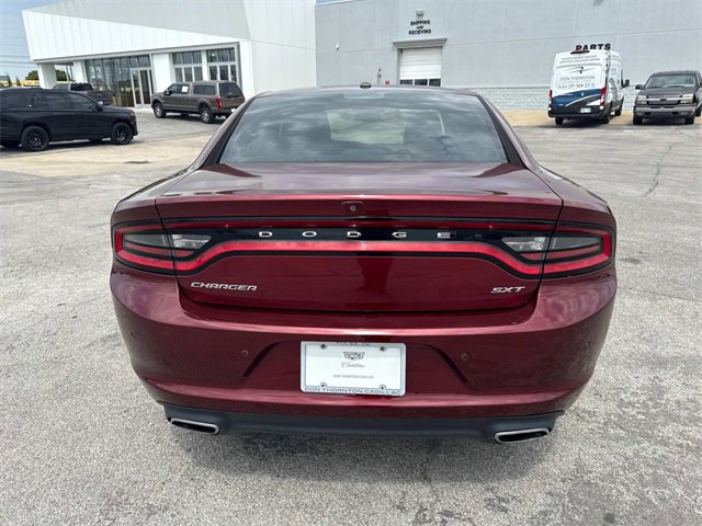2018 Dodge Charger SXT photo 3